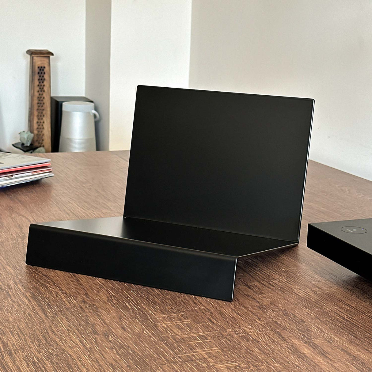 Soporte Metálico para Vinilos ISAK - Expositor de discos de sobremesa