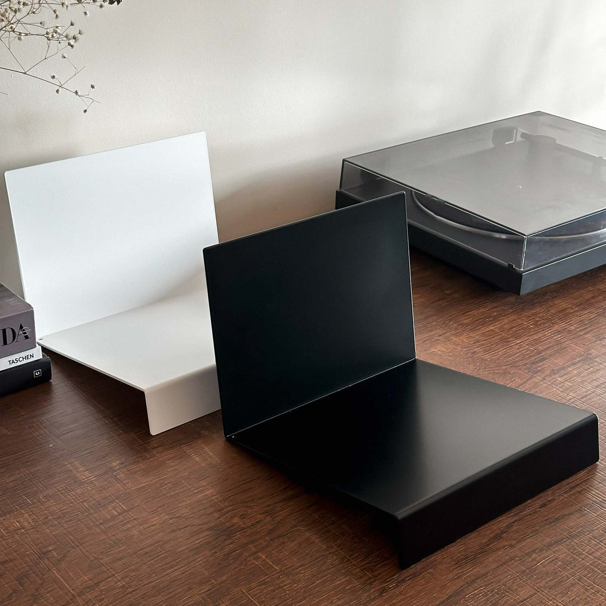 Soporte Metálico para Vinilos ISAK - Expositor de discos de sobremesa