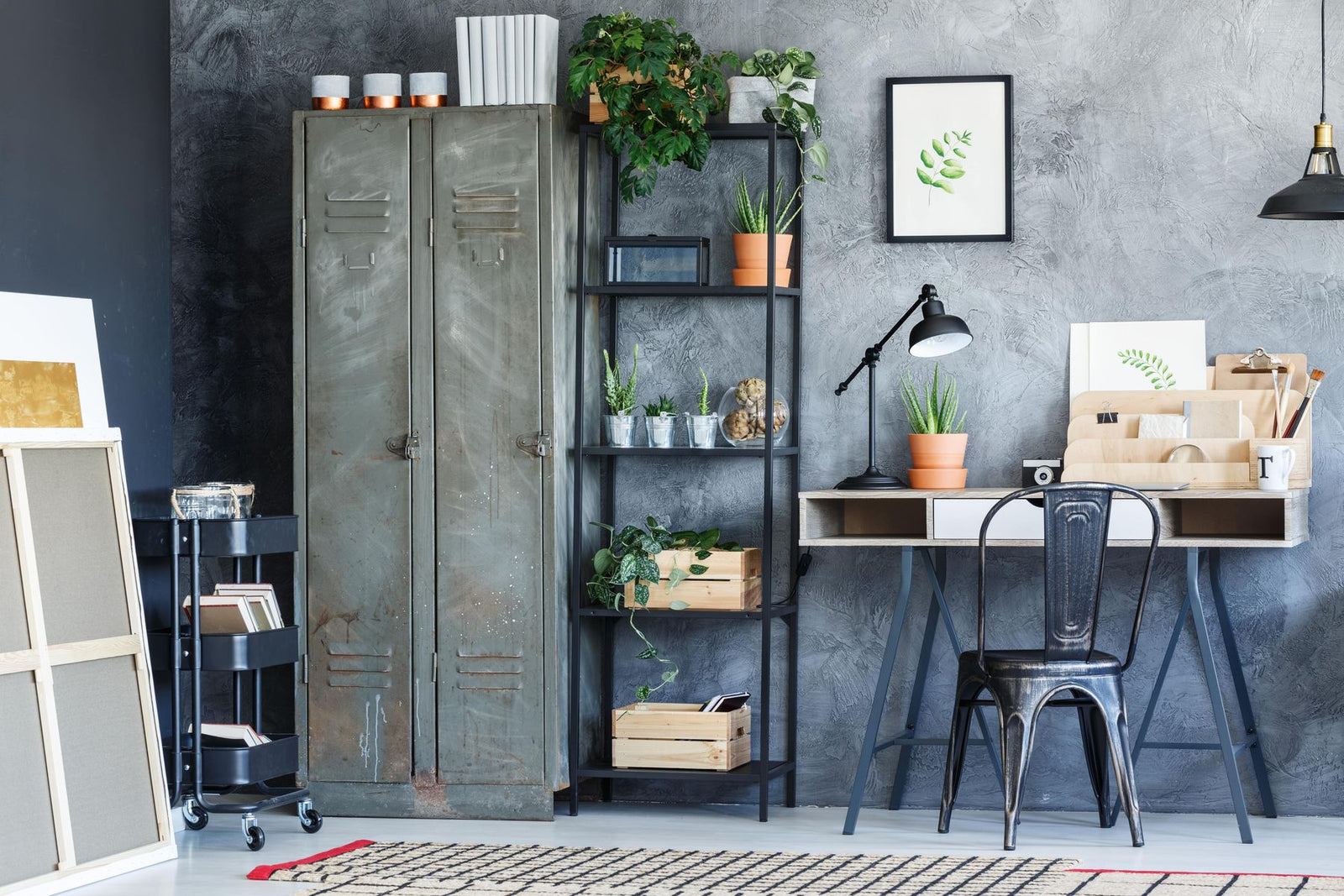 Estilos de diseño industrial para el hogar con muebles metálicos